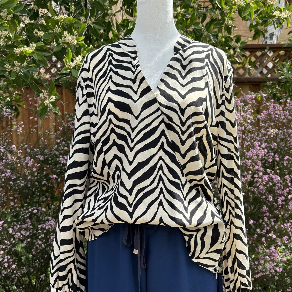 Vintage Talbots Zebra Stripes 100%Silk Blouse Light Weight Top Sz: 12